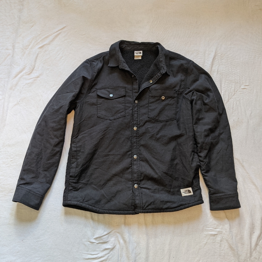 The North face campsite fleece lined shirt